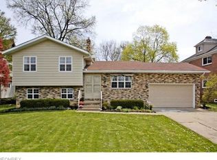 2013 Riverside Dr, Lakewood, OH
