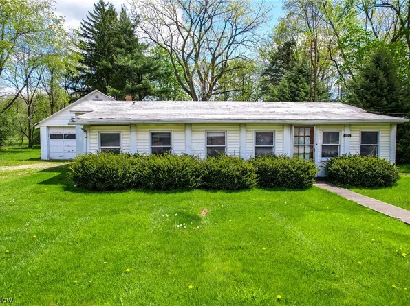 4126 Harmont Ave NE, Canton, OH 44705