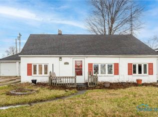 1017 W Main St, Woodville, OH 43469