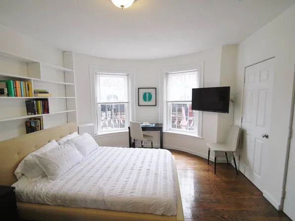 538 E Broadway APT 1, Boston, MA 02127