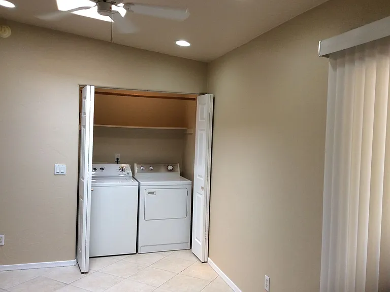 1818 N Santa Rita Ave — Photo 13