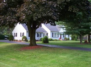 2475 English Rd, Rochester, NY 14616