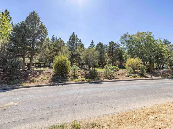 655 Cedar Glen Dr, Big Bear City, CA 92314