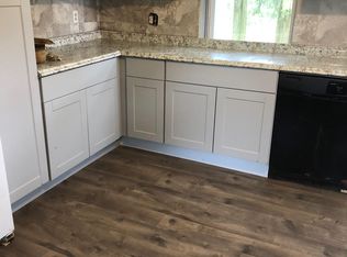 305 Lewisville Rd, Oxford, PA 19363