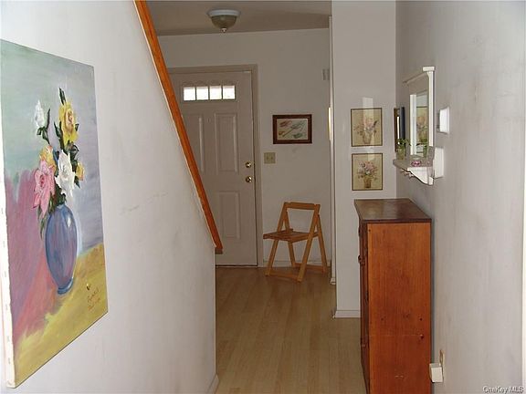 3rd image of 91 Deer Court Dr