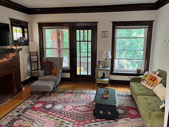 2nd image of 1739 W Catalpa Ave #3W