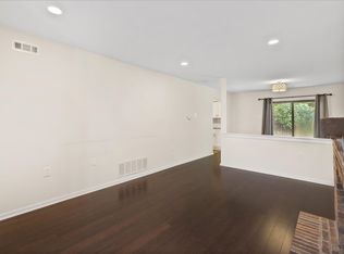 32 Lafayette Ln, Cherry Hill, NJ 08003