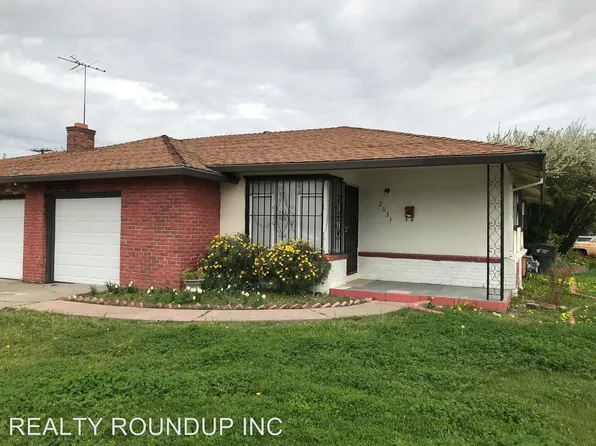 2031 Florin Rd, Sacramento, CA 95822