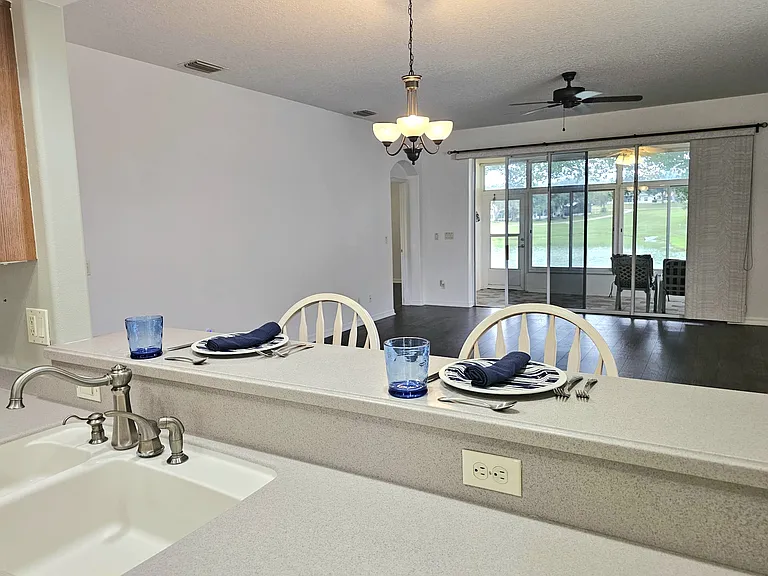5107 Aurora Dr — Photo 13