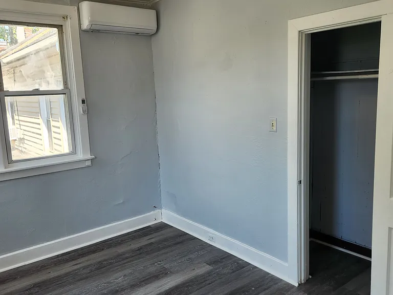 340 E Guilford St — Photo 11
