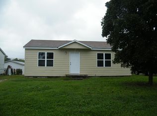 1408 Velma Dr, Coffeyville, KS 67337