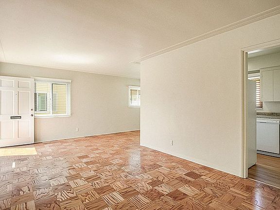 4th image of 4882 Del Monte Ave