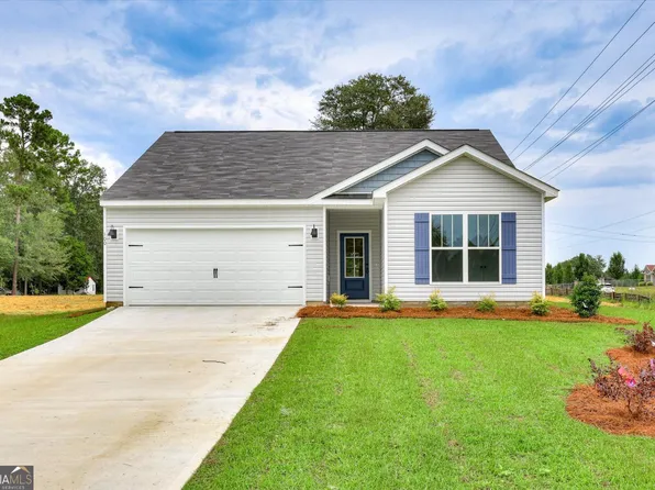 100 Foxridge Ct, Metter, GA 30439