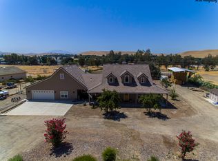 10759 Creekside Dr, Bakersfield, CA