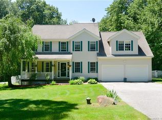 60A Lyon Rd, Burlington, CT 06013