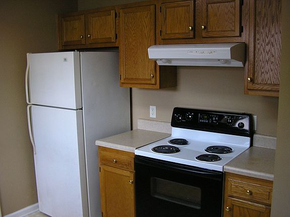 4th image of 4490 Woodstone Dr #A
