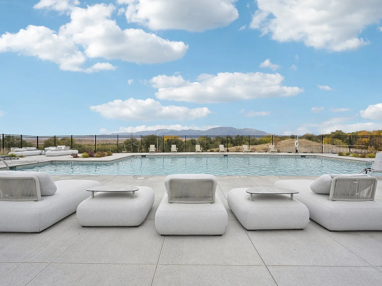 The Garrison Luxury Apartments — Photo 3