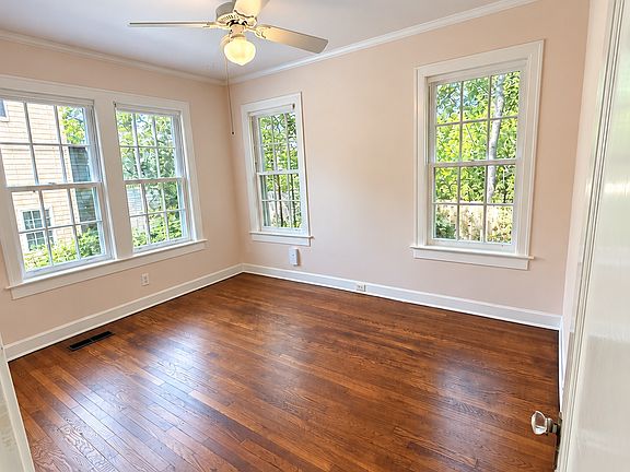 4th image of 3408 Montrose St