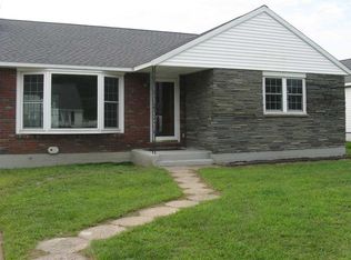 121 Gullott Dr, Schenectady, NY 12306