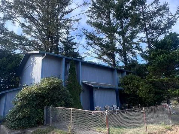 3217 NE Tide Ave, Lincoln City, OR 97367