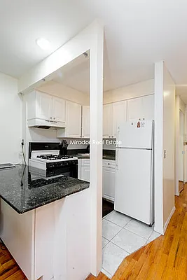 Rented by Mirador Real Estate | media 9