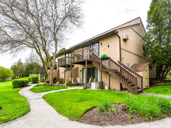 45 Nassau Colo, Fox Lake, IL 60020