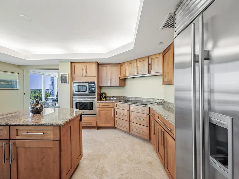 20 Seagate Dr #803 — Photo 11
