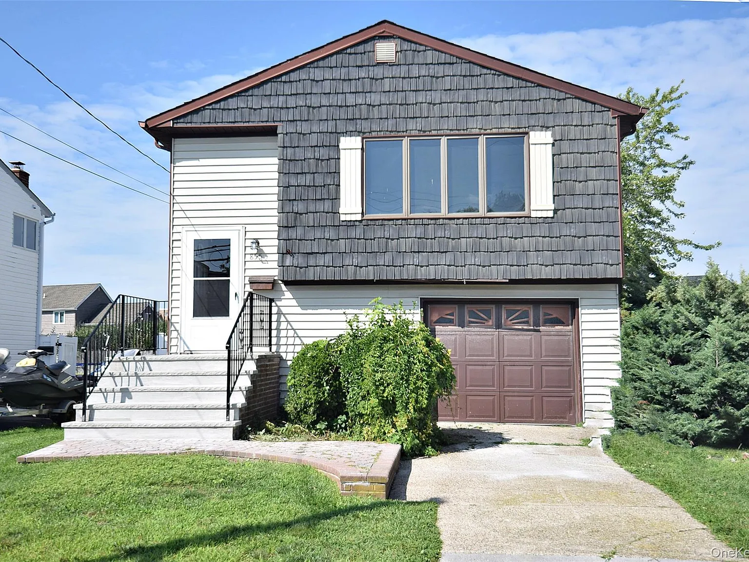 3 bed, 1.5 bath, 1742 sqft, $4,900 — Photo 1