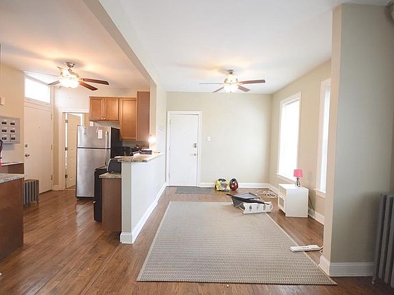 2nd image of 2900 N Richmond St #1R