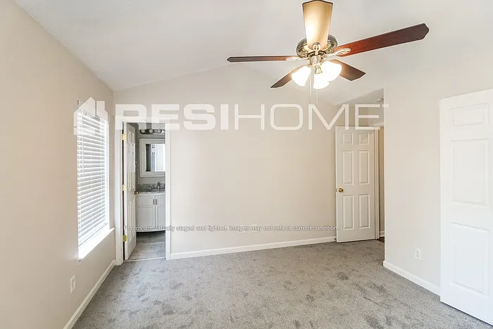 211 Coral Cir — Photo 8