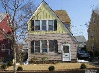74 Jackson Rd, Valley Stream, NY 11581