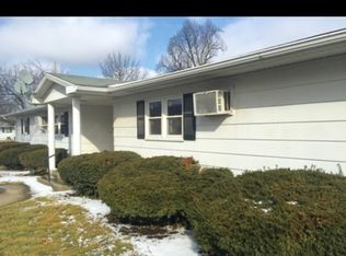 108 W North St, Morrisonville, IL 62546