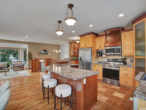 3rd image of 214 Burke PLACE