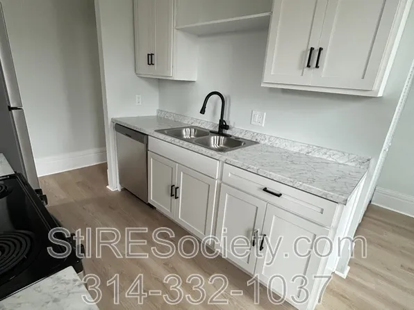 3501 Pestalozzi St #A, Saint Louis, MO 63118