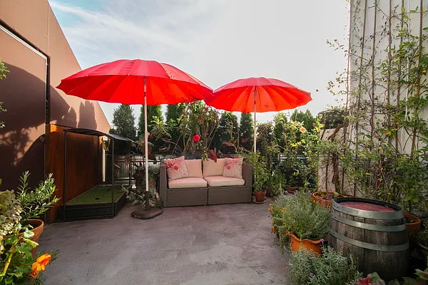 Sold by Rahme Real Estate, LLC | media 18