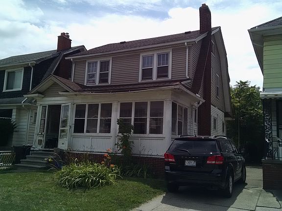 2nd image of 2495 Leslie St