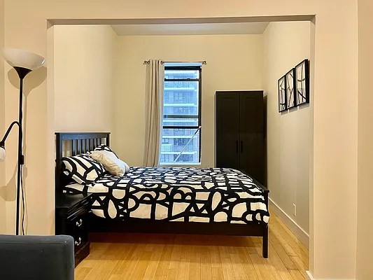 Rented by Bond New York | media 4