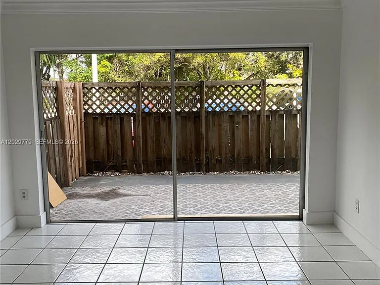 4670 NW 79th Ave #1H — Photo 6