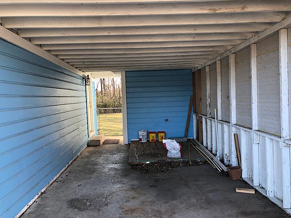 2nd image of 703 S Chickasaw Ave