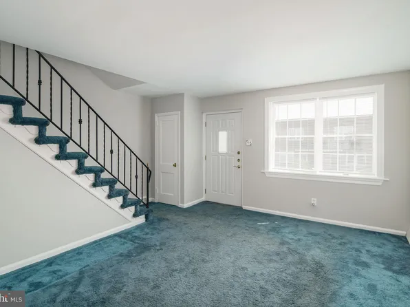8108 Terry St, Philadelphia, PA 19136