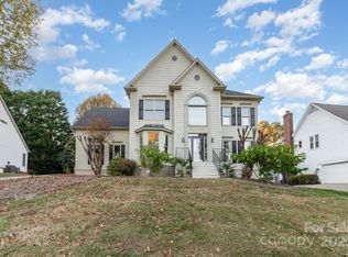 4910 Foxbriar Trl, Charlotte, NC 28269
