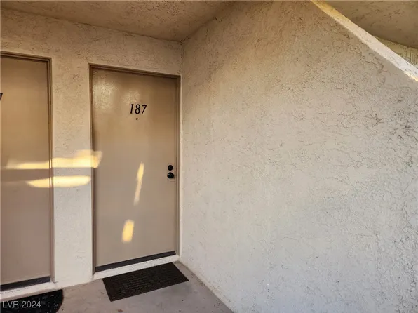 3820 Desert Marina Dr APT 187, Laughlin, NV 89029