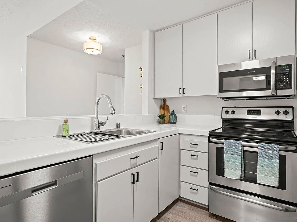 1st image of 5995 Dandridge Ln Unit 159