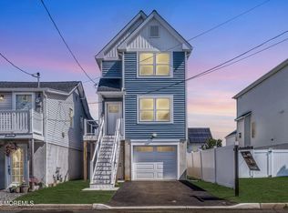 917 5th St, Union Beach, NJ 07735