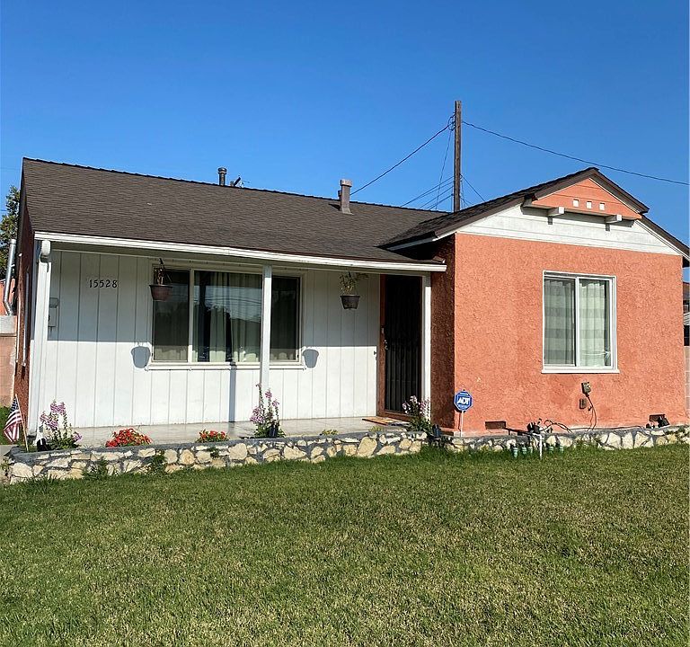 1st image of 15528 Lefloss Ave
