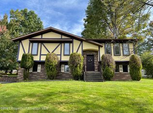 207 Willow Rd, Dalton, PA 18414