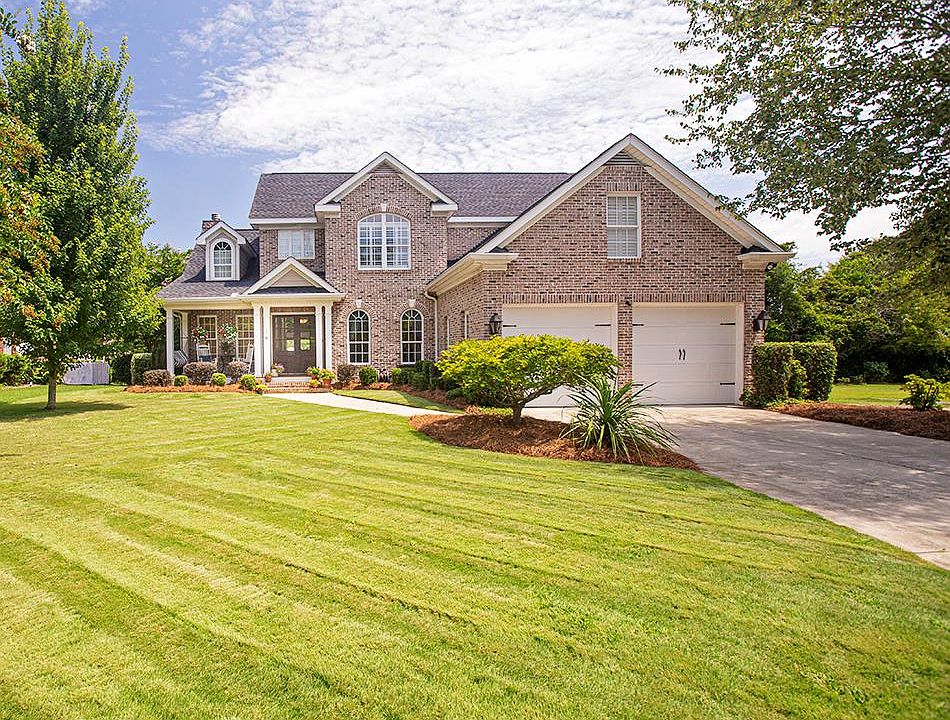 1st image of 118 River Birch Ct