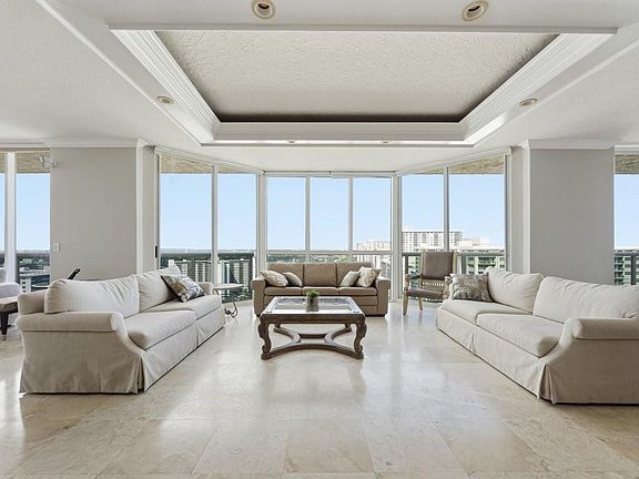 4th image of 3100 N Ocean Dr #2201