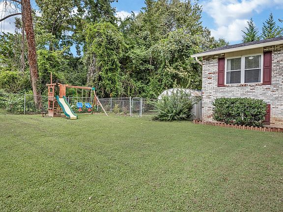 4th image of 6341 Shaftsbury Dr