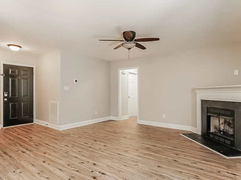 143 Locket Dr — Photo 4